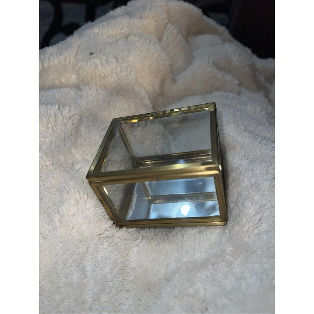 Vintage Ettika Glass & Brass Keepsake Jewelry Trinket Box 3" X 2-5/8"